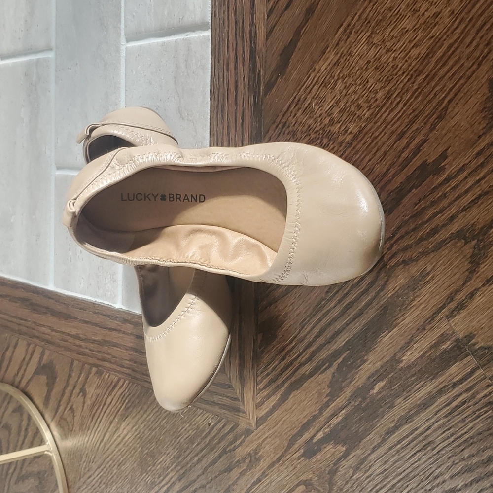 Lucky Brand Flats